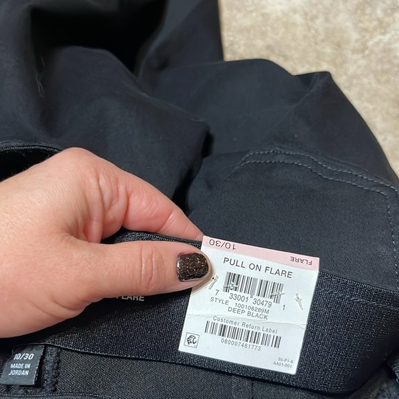 New with tags Inc. denim pull on flare jeans 10/30 - Picture 7 of 8